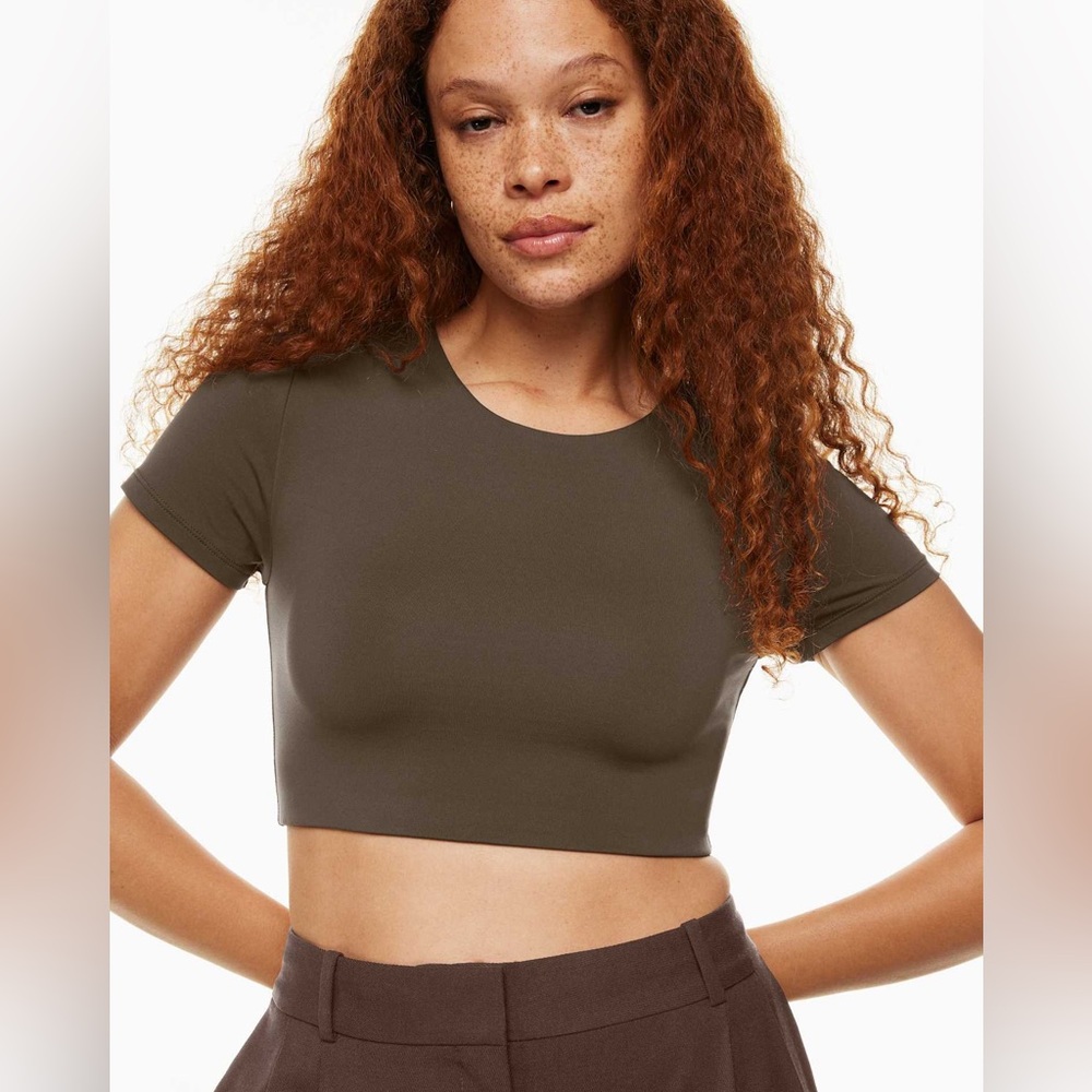 BABATON ARITZIA CONTOUR CREW RIBCAGE T-SHIRT